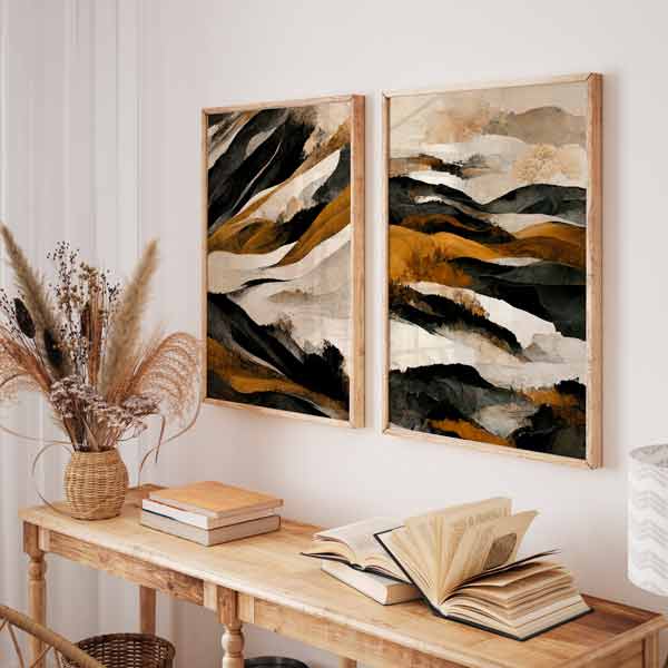 Conjunto de dos cuadros abstractos, paisaje montañoso en tonos bronce, marrones y negros