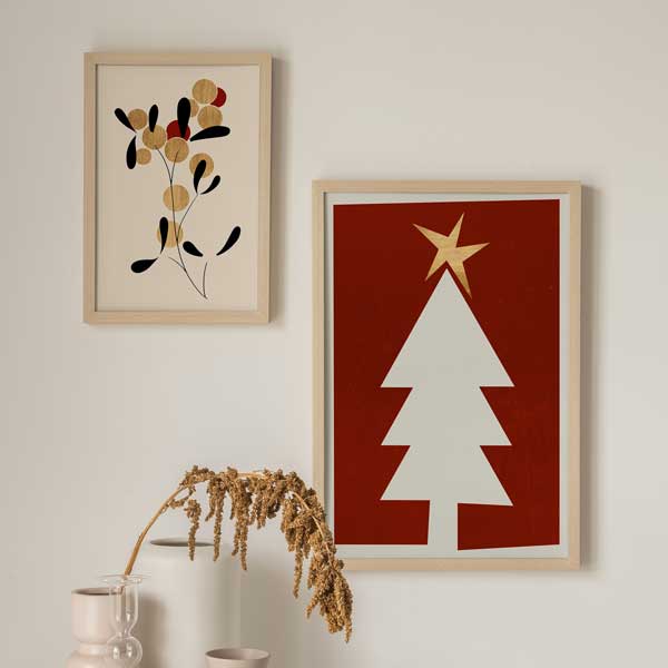 Cuadro de ilustración de árbol de navidad sobre fondo rojo