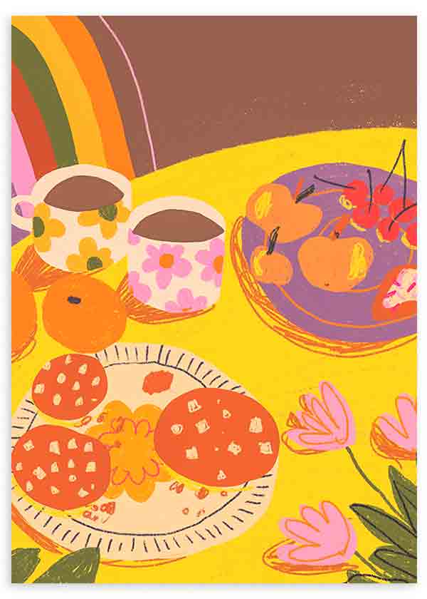 Cuadro de ilustración floral colorida y vintage; café, galletas y frutas sobre mesa amarilla. 