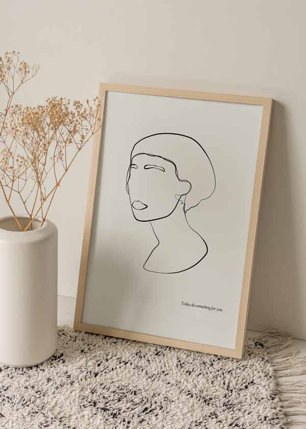 decoración con cuadros, ideas - lámina decorativa de ilustración de mujer y frase "Today do something for you" - kuadro