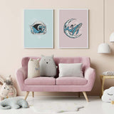 Decoración con cuadros, mural -  cuadro infantil de ballena y astronauta con una luna marina. Lámina decorativa infantil con animal ballena.