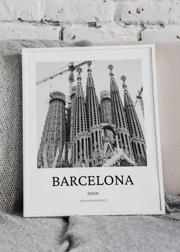 Decoración con cuadros, ideas -  cuadro fotografía de la Sagrada Familia en blanco y negro. Lámina decorativa de la ciudad de Barcelona.