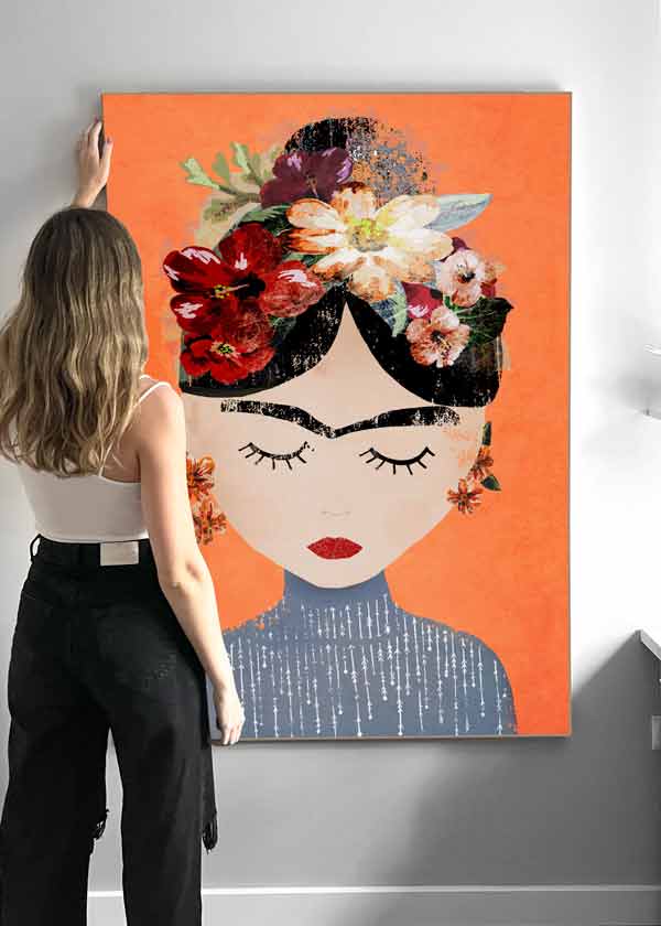 decoración con cuadros grandes, ideas - lámina decorativa de Frida Kalho sobre fondo naranja, ilustración colorida - kuadro