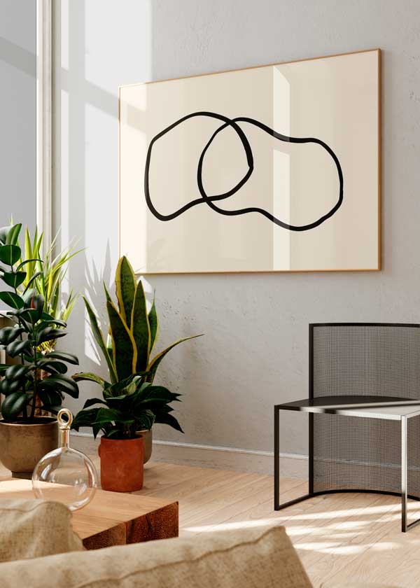 Cuadro horizontal abstracto de ilustración artística con formas en trazo negro y fondo beige.