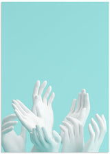 cuadro 3D de manos blancas y fondo azul verdoso. Lámina decorativa.