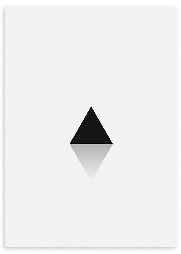 cuadro geométrico y minimalista de prisma negro y fondo blanco. Lámina decorativa.