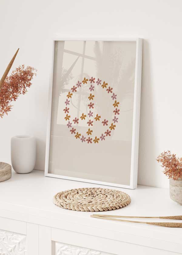 decoración con cuadros, ideas - lámina decorativa de símbolo de la paz hecho con flores, ilustración nórdica y minimalista