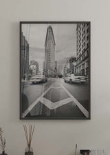 decoración con cuadros, ideas - lámina decorativa fotográfica en blanco y negro de la quinta avenida de Nueva York con taxis - kuadro