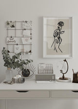 Decoración con cuadros, ideas -  cuadro de ilustración de mujer minimalista en trazos negros y fondo beige y flor