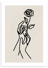 cuadro de ilustración de mujer minimalista en trazos negros y fondo beige y flor. Marco negro