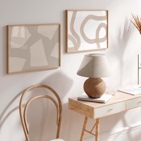 Cuadro horizontal abstracto y minimalista en estilo nórdico y tonos beige. Combina este cuadro fácilmente en espacios claros, tonos madera y naturales. Elige el marco y tamaño para colgarlo directamente en tus paredes.