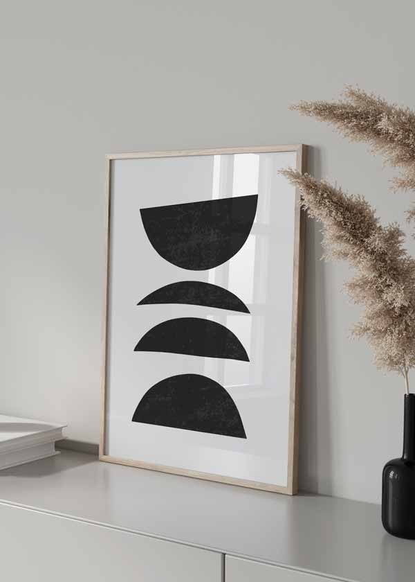 Decoración con cuadros, ideas -  lámina decorativa abstracta en negro y gris de dunas - Ilustración de dunas